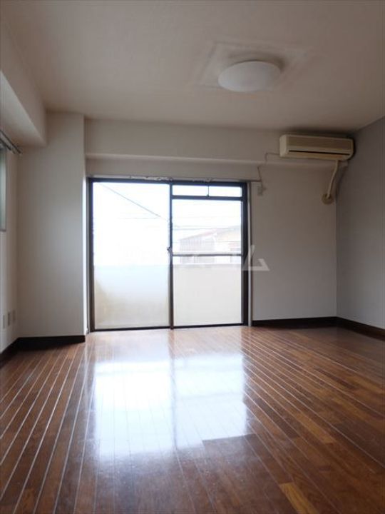 森山ハイツの内装