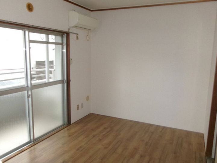 プリエ庚午の内装