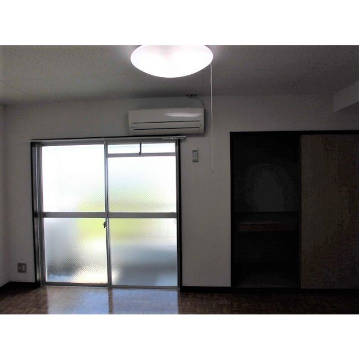 レジデンスアポロンの居間