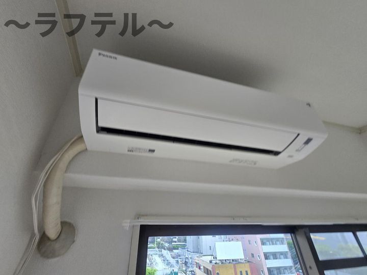 入間市駅前ビルの内装