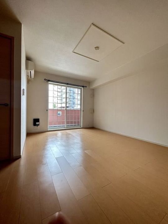 大阪府枚方市田口4(アパート)の賃貸物件の居間