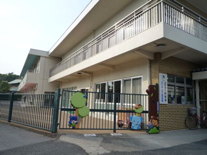 コンフォートクラージュBの周辺