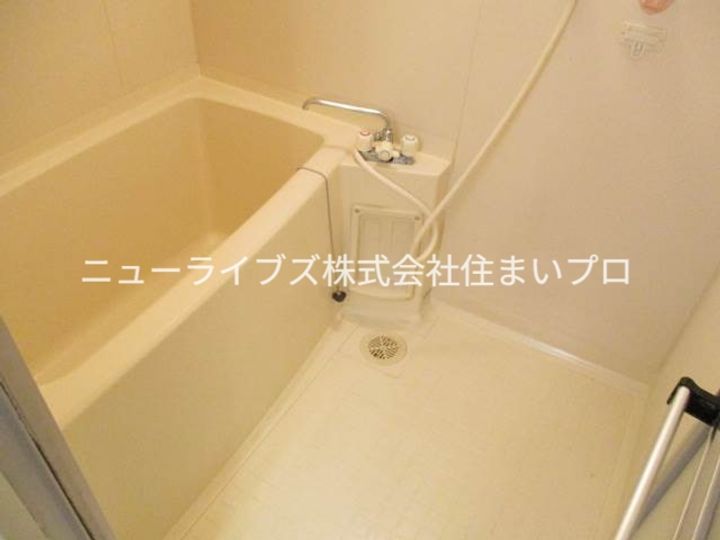 富士藤田町マンションの風呂