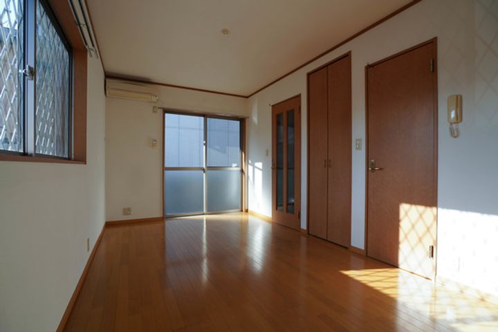 アドバンス乙多見 Aの居間