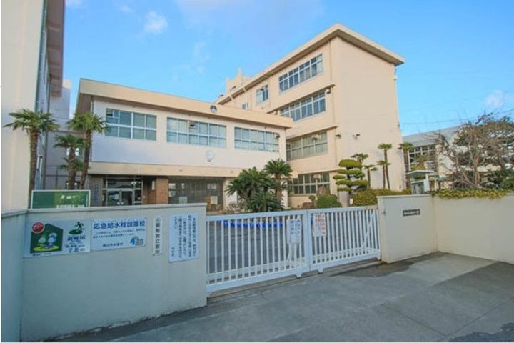 アドバンス乙多見 Aの周辺