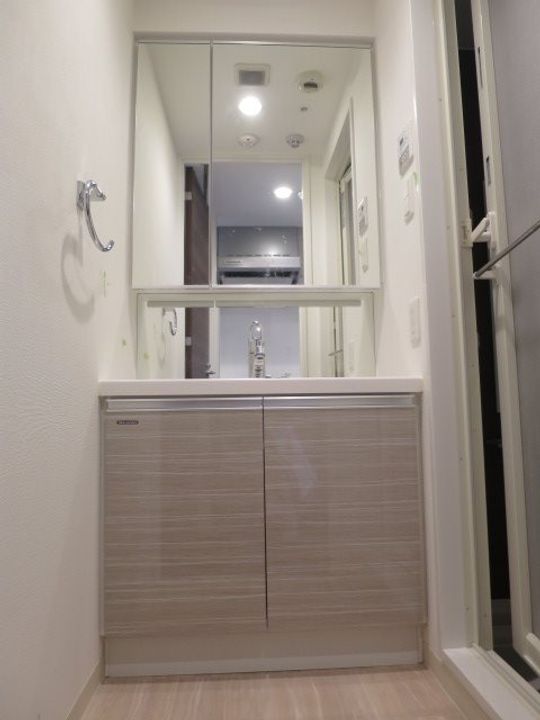 AZEST中野新橋の内装