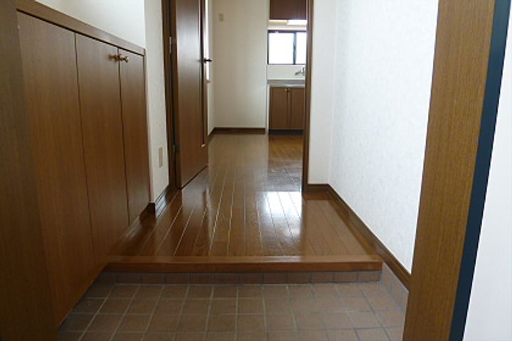 東京都府中市美好町3(マンション)の賃貸物件の玄関