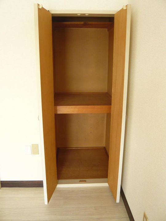 ラスターハウスの内装