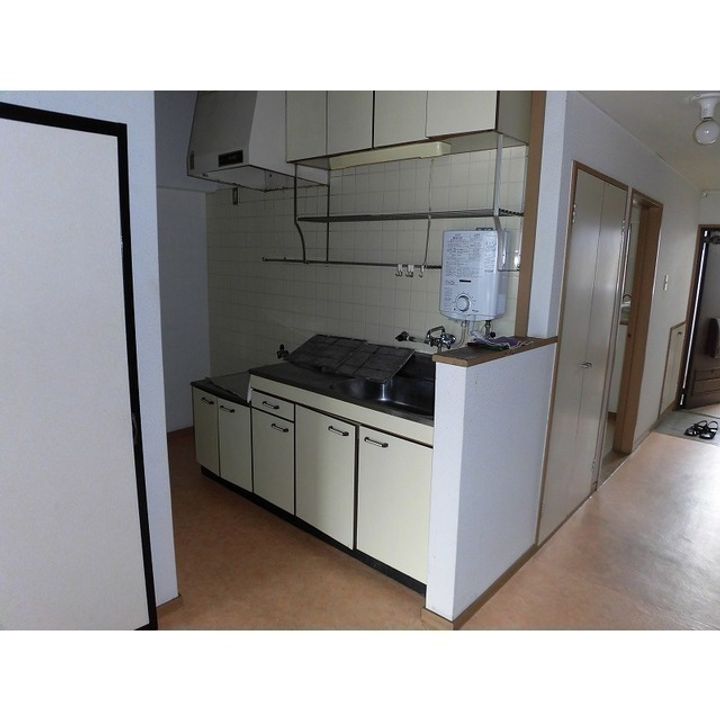 ステーションビル竹川の内装