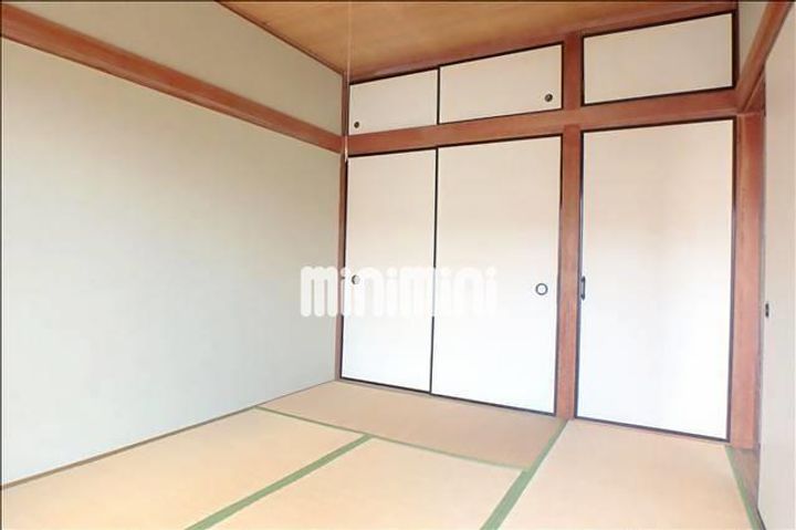 ハッピーコーポの居間