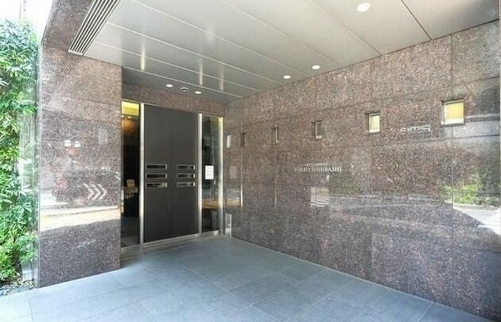 東京都港区新橋6(マンション)の賃貸物件の地図