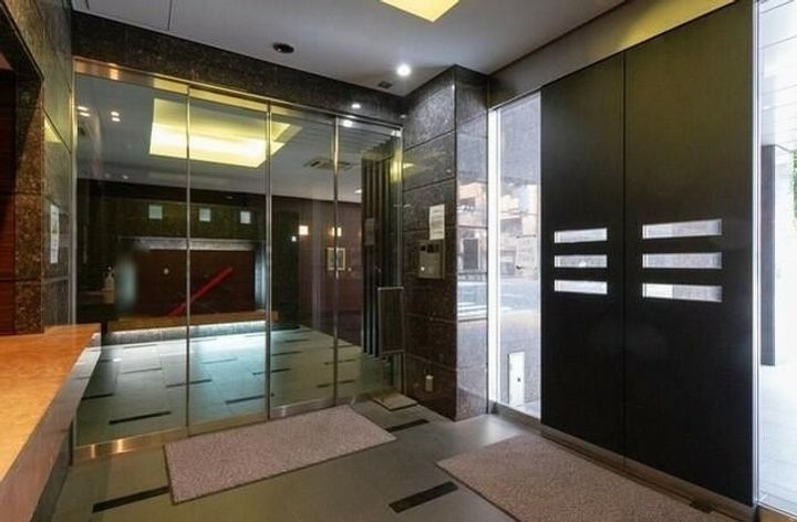 東京都港区新橋6(マンション)の賃貸物件の地図
