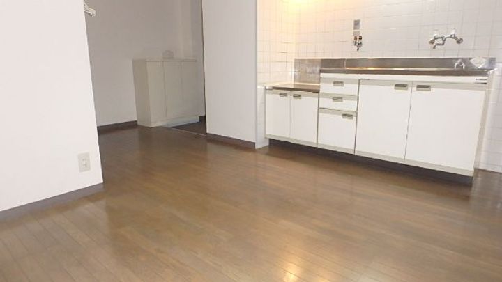 プレターレ6の居間