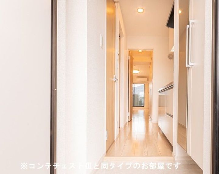 ラ ヴィーダ ヌエバの玄関