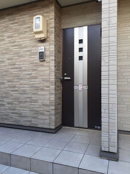 マーガレット23の玄関