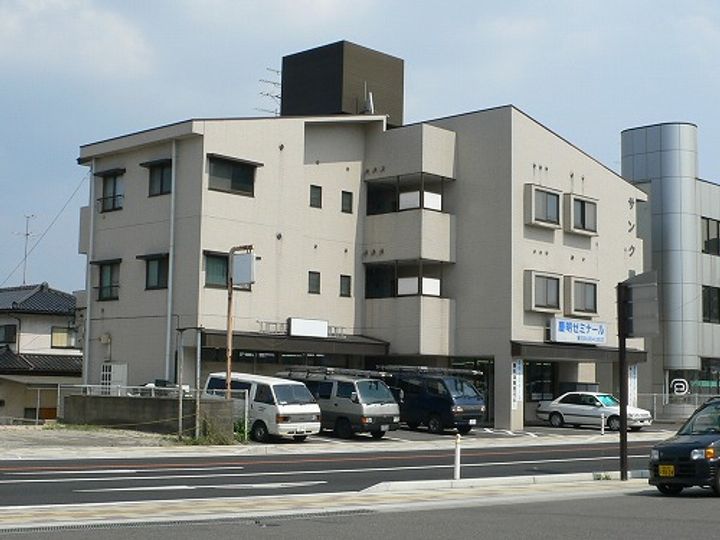 サンク開成の外観