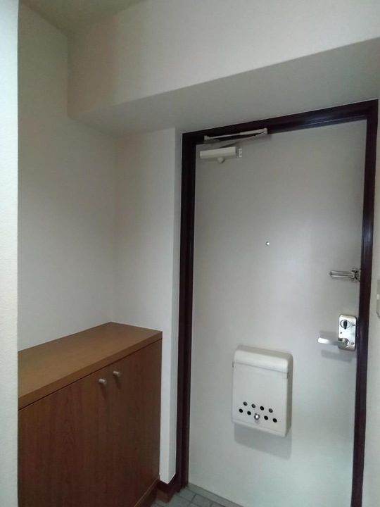 朝日プラザ本町の玄関