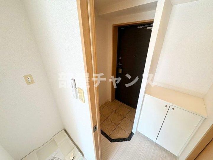 愛知県名古屋市中区丸の内3(マンション)の賃貸物件の玄関