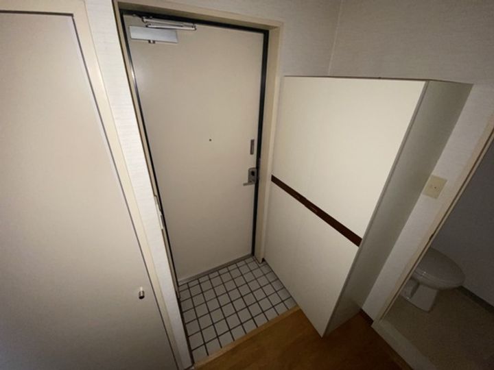 サニーライフ高須の玄関