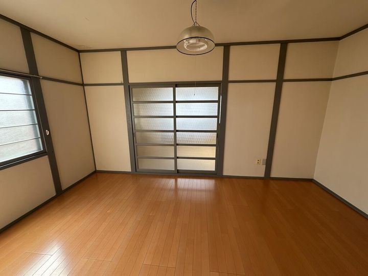 青雲荘の居間