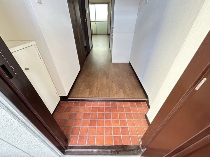 大阪府高槻市城南町1(マンション)の賃貸物件の玄関