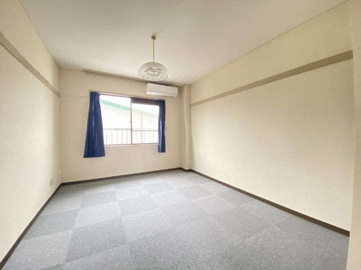 レジデンスKURASAWAの居間