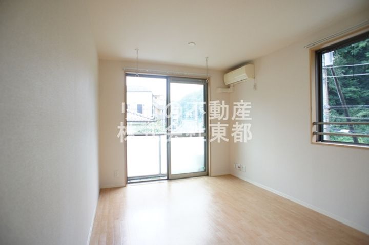 神奈川県川崎市多摩区寺尾台1(アパート)の賃貸物件の居間