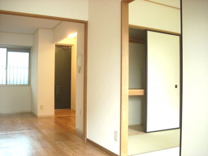 和光ハイツの内装