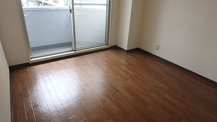 プチアドバンスの居間