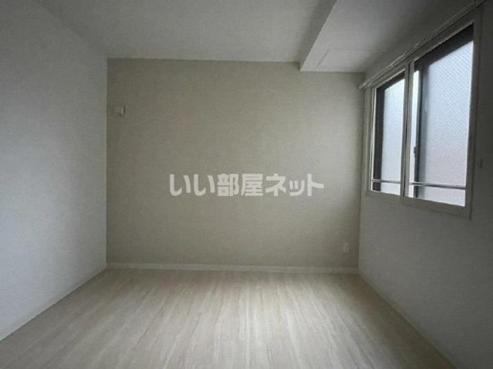 RESPECTの内装