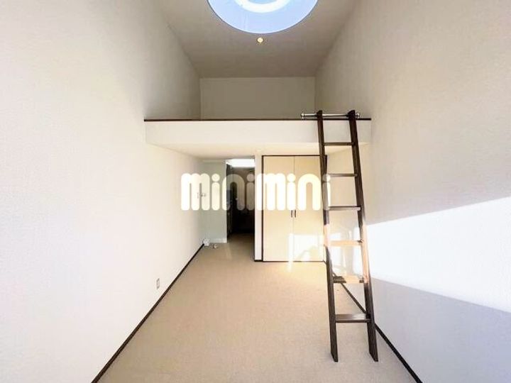 グリーンハイムパートIIの居間