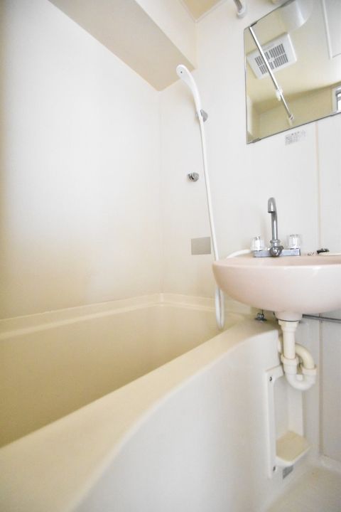 第5やたがいビルの風呂