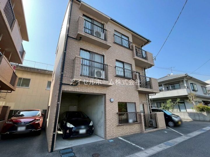 広島県呉市広本町3(マンション)の賃貸物件の外観