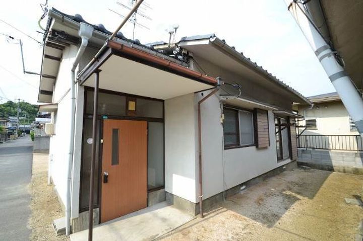 岡山県岡山市中区円山(一戸建)の賃貸物件の外観