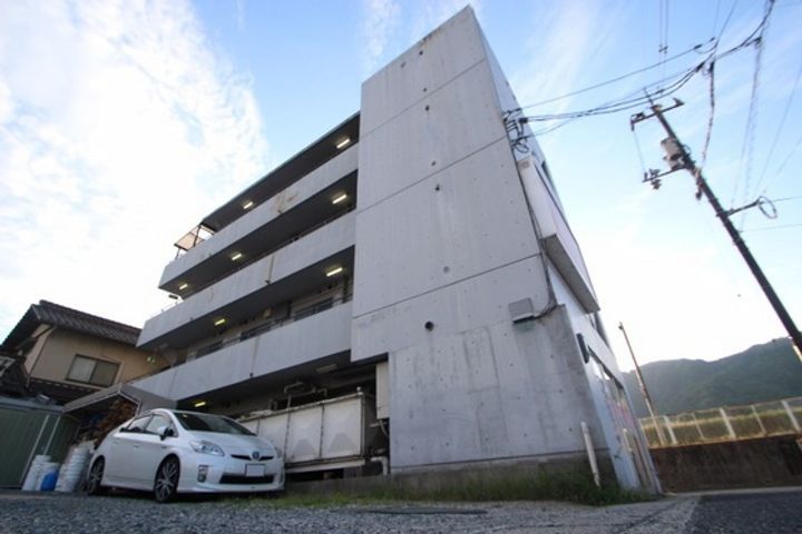 ソシアル高陽の外観