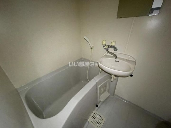 大阪府大東市谷川2(アパート)の賃貸物件の風呂