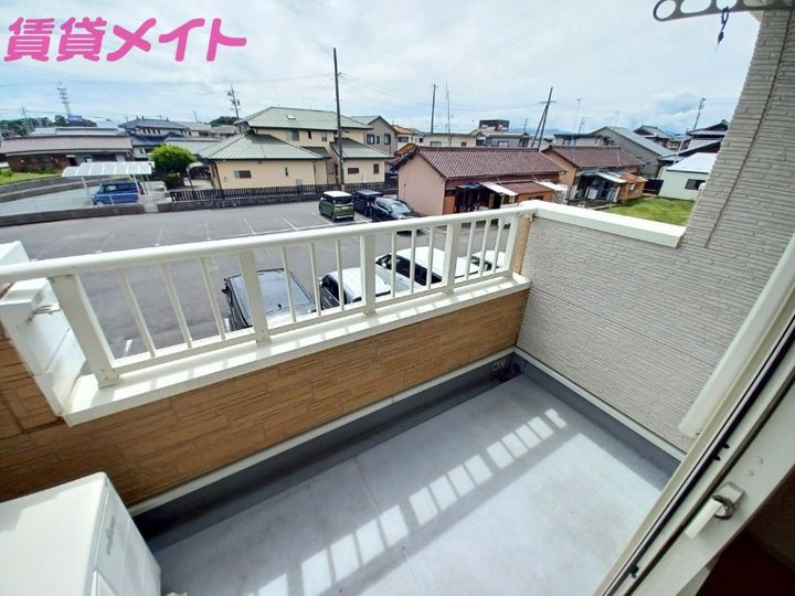 クリスタルコートの内装
