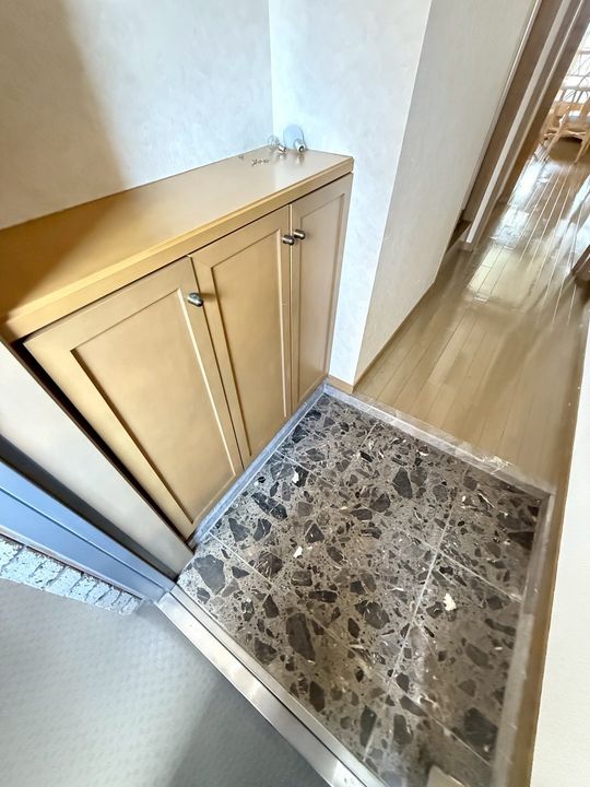 モア・マリオ平和公園の玄関