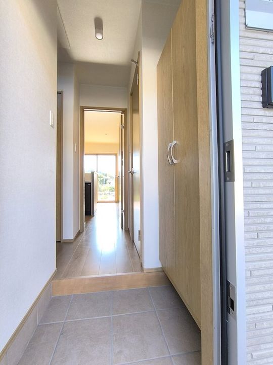 Cross Heighes(クロス ハイツ)・IIの玄関