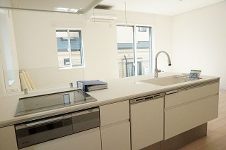 神奈川県横浜市青葉区美しが丘2(一戸建)の賃貸物件のキッチン