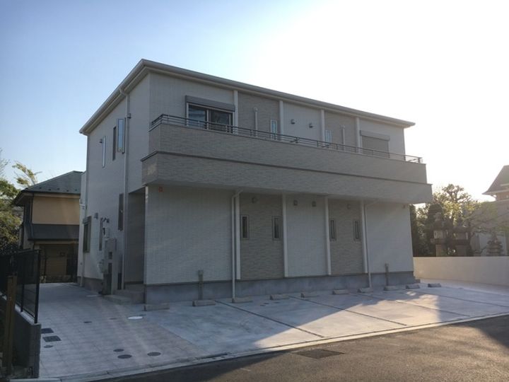 神奈川県横浜市青葉区美しが丘2(一戸建)の賃貸物件の外観