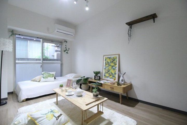 ホーユウコンフォルト神奈川新町の居間