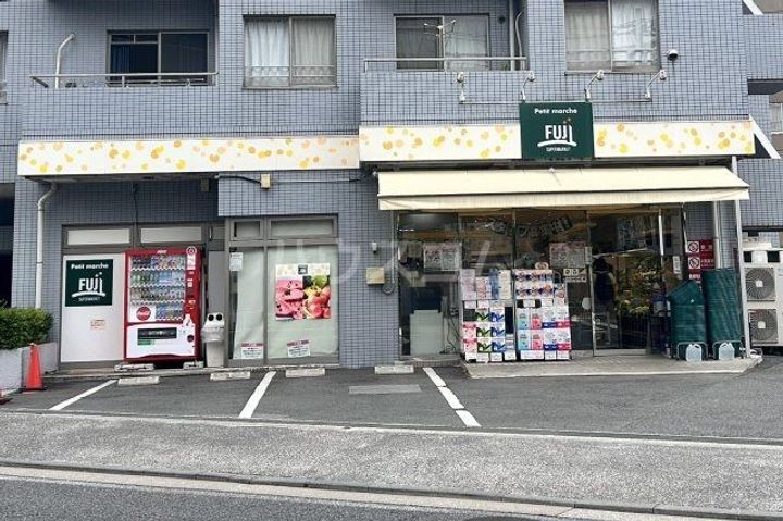 第1鈴木ビルの周辺