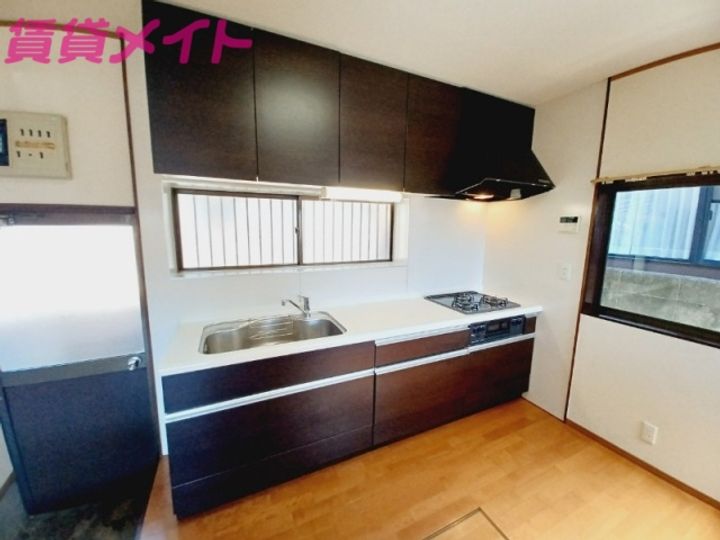 三重県津市柳山津興(一戸建)の賃貸物件のキッチン