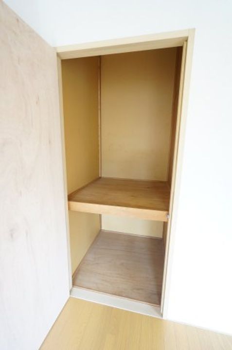 リサパレスAの内装