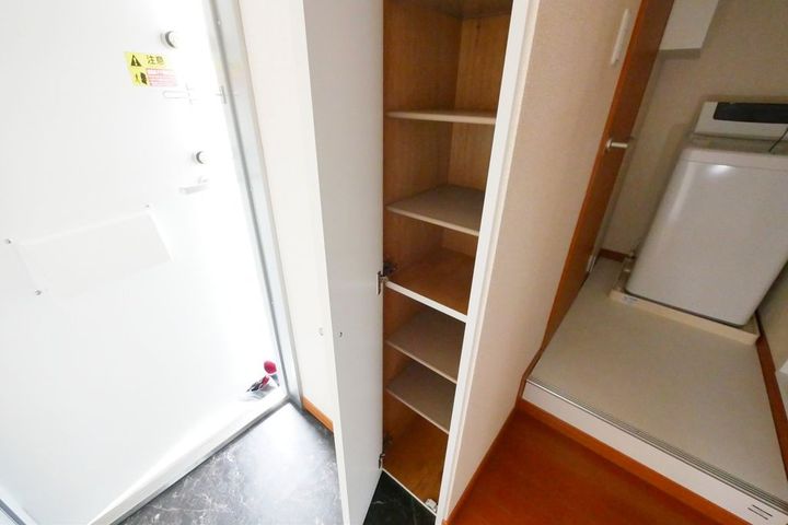 埼玉県さいたま市中央区本町東7(マンション)の賃貸物件の玄関