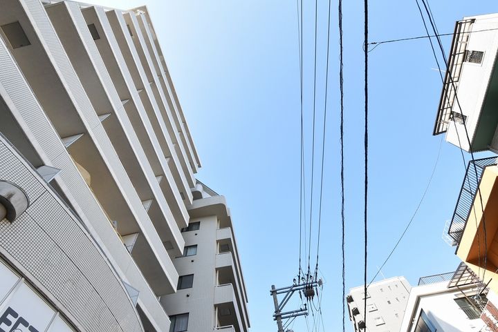 ロータスビルの外観