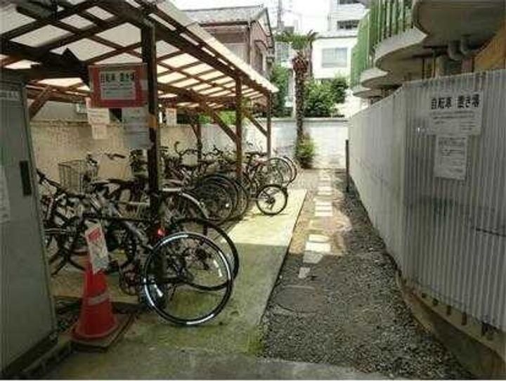 スカイコート世田谷の地図