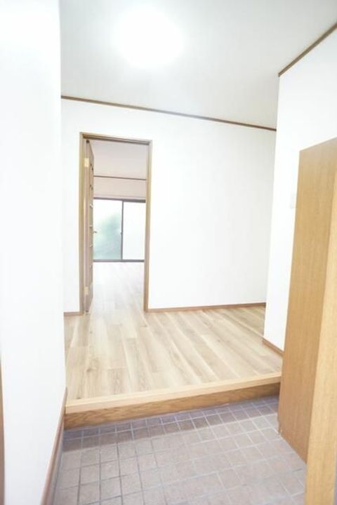 東京都杉並区下高井戸4(一戸建)の賃貸物件の玄関