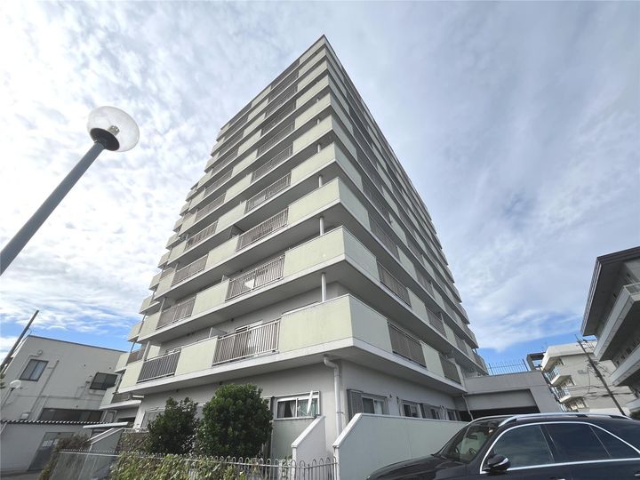 シャルマンコーポ高崎の外観